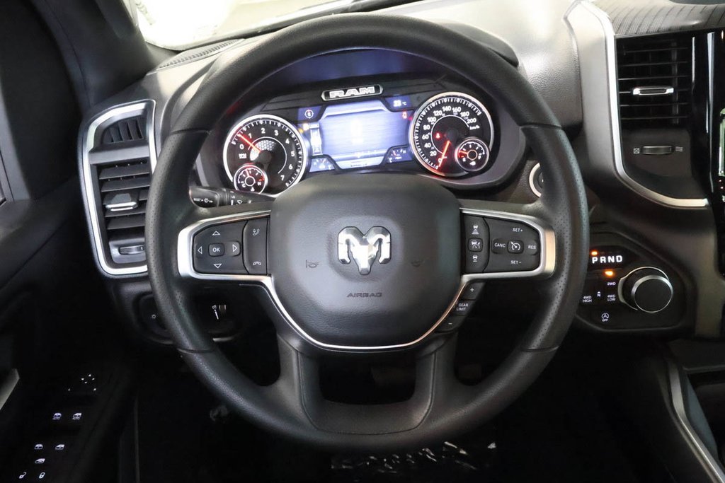 2026 Ram 1500 EXPRESS in Terrebonne, Quebec - 11 - w1024h768px