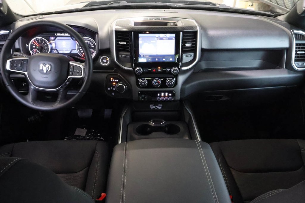 2026 Ram 1500 EXPRESS in Terrebonne, Quebec - 10 - w1024h768px