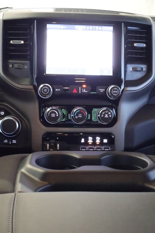 2026 Ram 1500 WARLOCK in Terrebonne, Quebec - 16 - w1024h768px