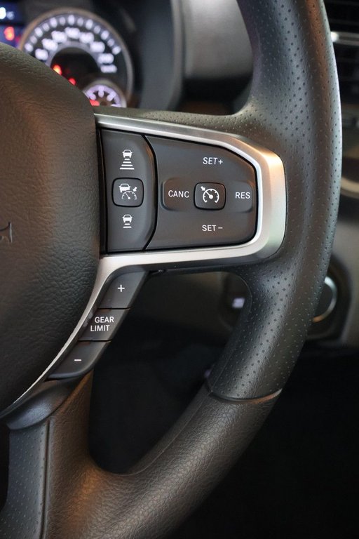 2026 Ram 1500 WARLOCK in Terrebonne, Quebec - 13 - w1024h768px