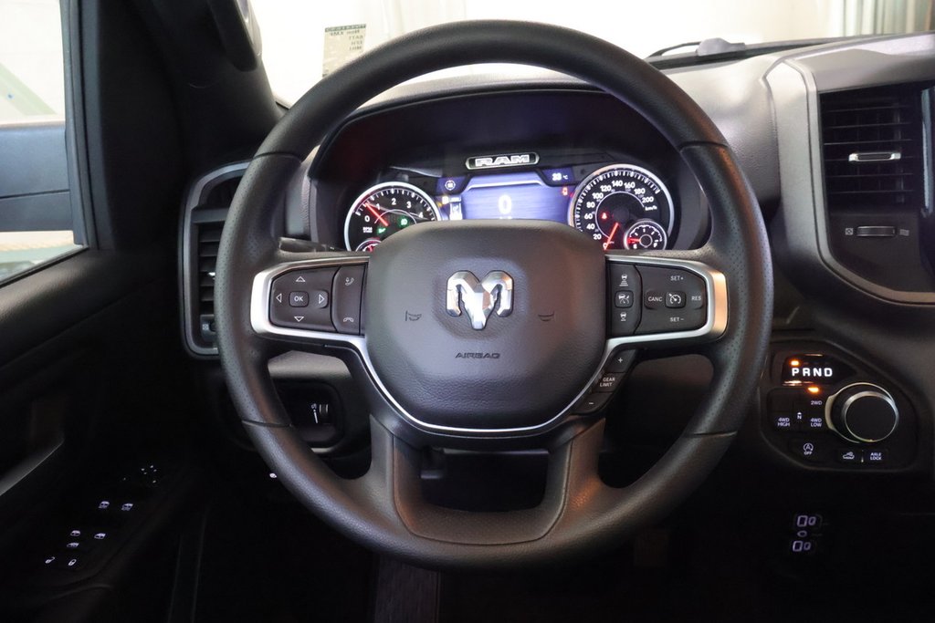 2026 Ram 1500 WARLOCK in Terrebonne, Quebec - 11 - w1024h768px