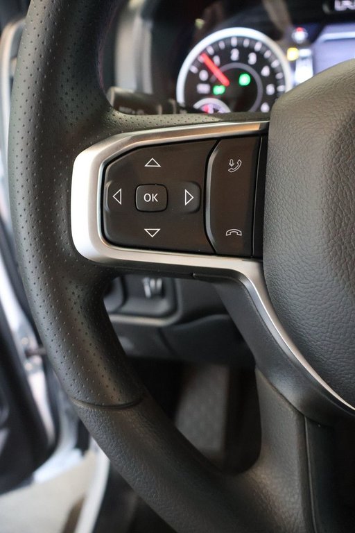 2026 Ram 1500 WARLOCK in Terrebonne, Quebec - 12 - w1024h768px