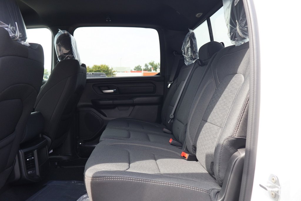 Ram 1500 EXPRESS 2026 à Terrebonne, Québec - 20 - w1024h768px