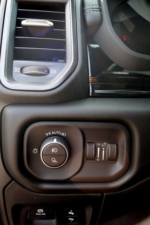 Ram 1500 REBEL 2026 à Terrebonne, Québec - 19 - w1024h768px