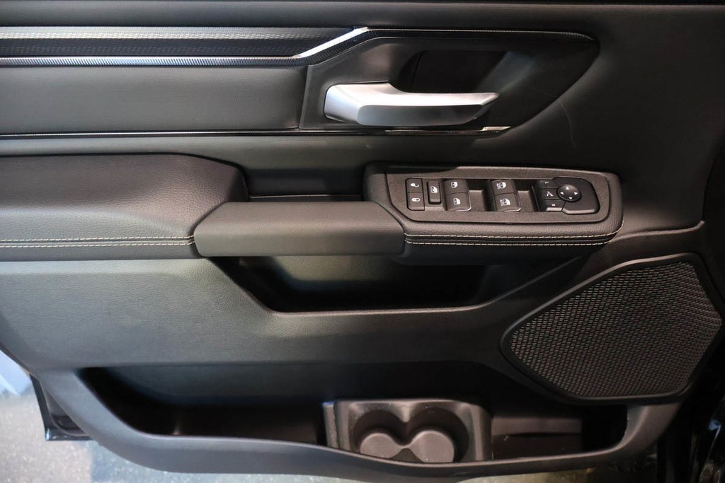 2027 Ram 1500 SPORT in Terrebonne, Quebec - 22 - w1024h768px
