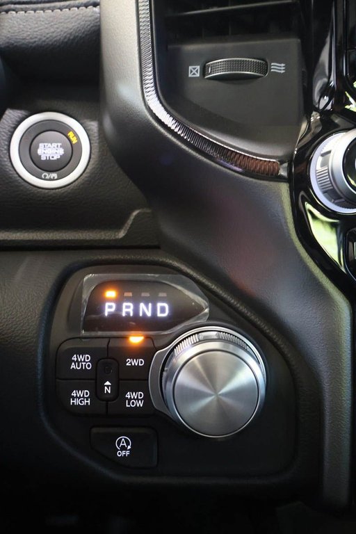 2027 Ram 1500 SPORT in Terrebonne, Quebec - 16 - w1024h768px