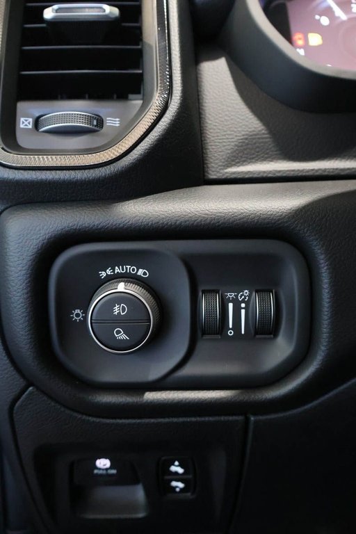 Ram 1500 SPORT 2027 à Terrebonne, Québec - 21 - w1024h768px