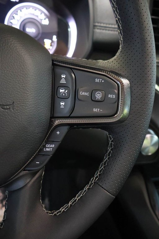 2027 Ram 1500 SPORT in Terrebonne, Quebec - 13 - w1024h768px
