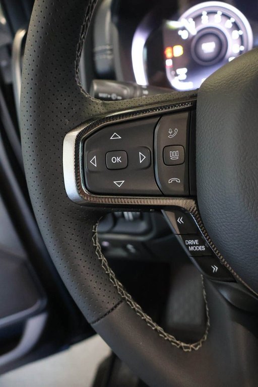 2027 Ram 1500 SPORT in Terrebonne, Quebec - 12 - w1024h768px