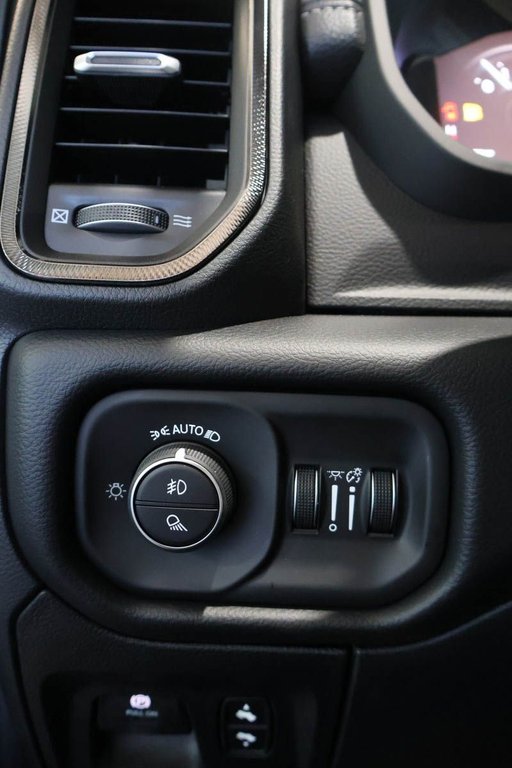 2027 Ram 1500 SPORT in Terrebonne, Quebec - 20 - w1024h768px