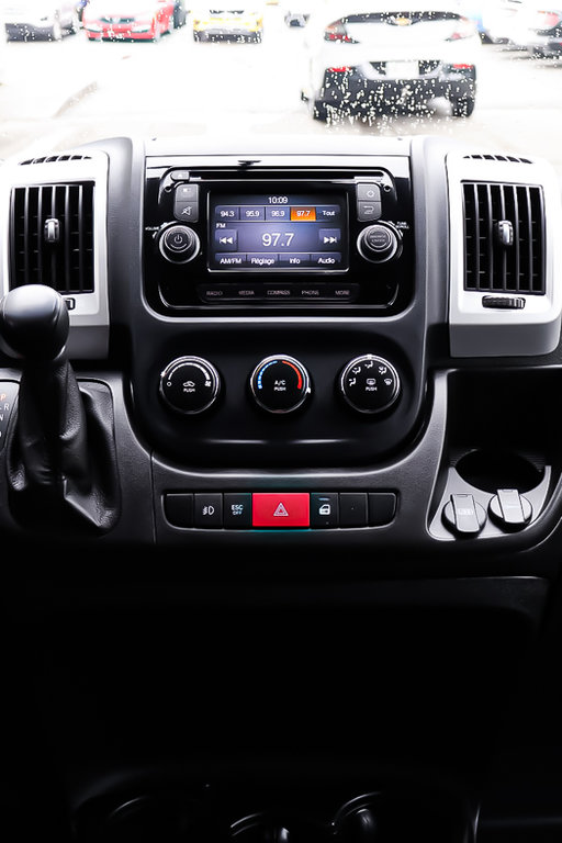 2017 Ram 2500 CARGO VAN 159 WB + HIGH ROOF + V6 in Terrebonne, Quebec - 19 - w1024h768px