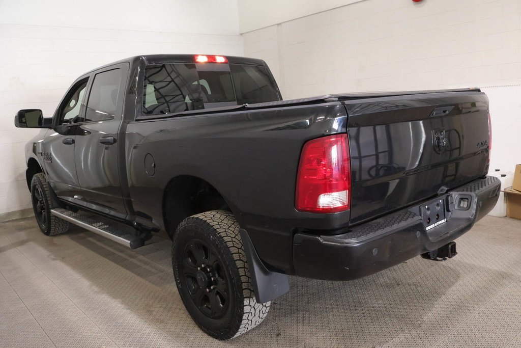 Ram 2500 SLT + 4X4 + CREW CAB + V8 HEMI 6.4L + ALLURE NOIRE 2018 à Terrebonne, Québec - 4 - w1024h768px