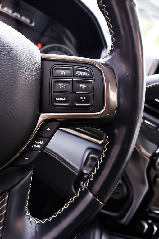 2022 Ram 2500 LIMITED + DIESEL + CREW CAB + 4X4 in Terrebonne, Quebec - 18 - w1024h768px