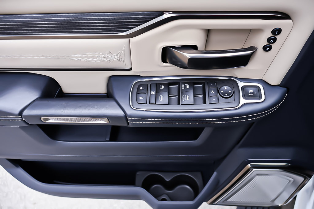 2022 Ram 2500 LIMITED + DIESEL + CREW CAB + 4X4 in Terrebonne, Quebec - 27 - w1024h768px