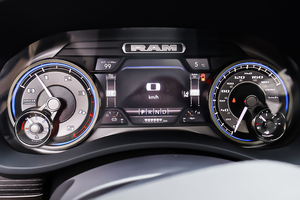 2022 Ram 2500 LIMITED + DIESEL + CREW CAB + 4X4 in Terrebonne, Quebec - 19 - w1024h768px