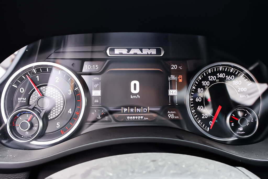 Ram 2500 BIG HORN + 4X4 + CREW CAB + DIESEL + BOITE 8 PIEDS 2022 à Terrebonne, Québec - 18 - w1024h768px
