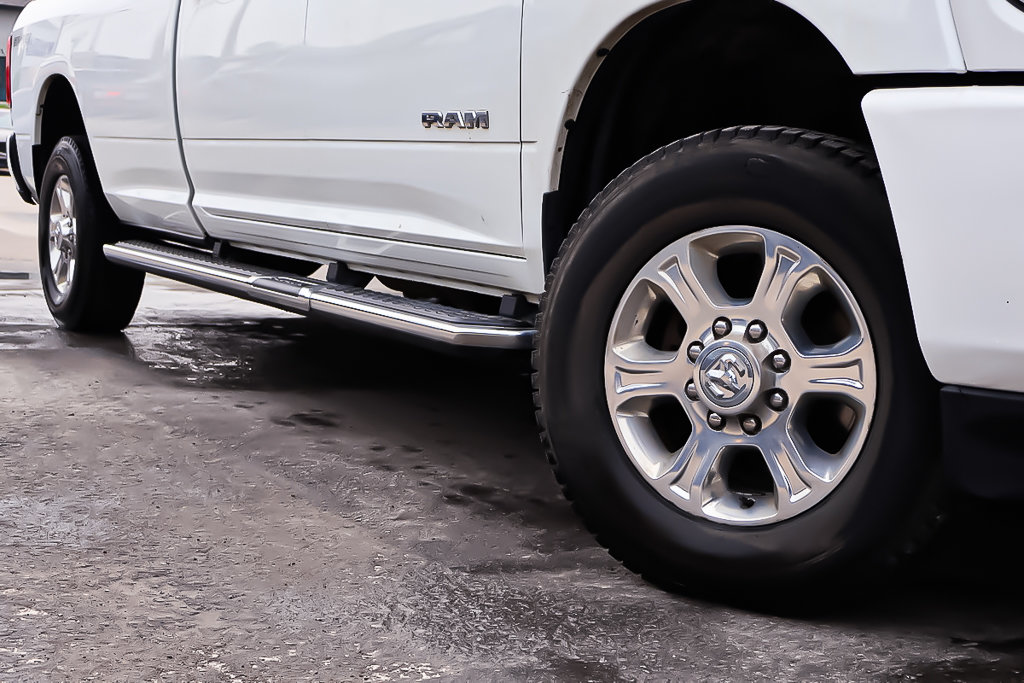 Ram 2500 BIG HORN + 4X4 + CREW CAB + DIESEL + BOITE 8 PIEDS 2022 à Terrebonne, Québec - 9 - w1024h768px
