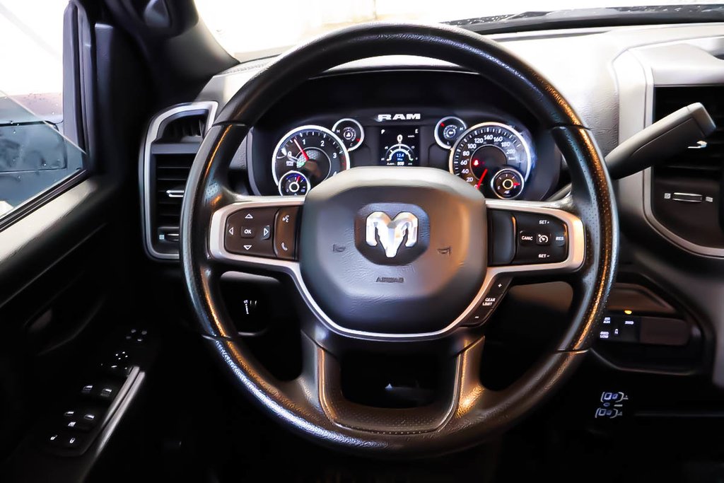 2023 Ram 2500 TRADESMAN + 4X4 + CREW CAB + DIESEL in Terrebonne, Quebec - 14 - w1024h768px