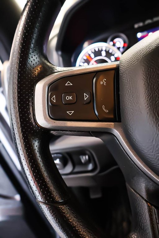 2023 Ram 2500 TRADESMAN + 4X4 + CREW CAB + DIESEL in Terrebonne, Quebec - 15 - w1024h768px