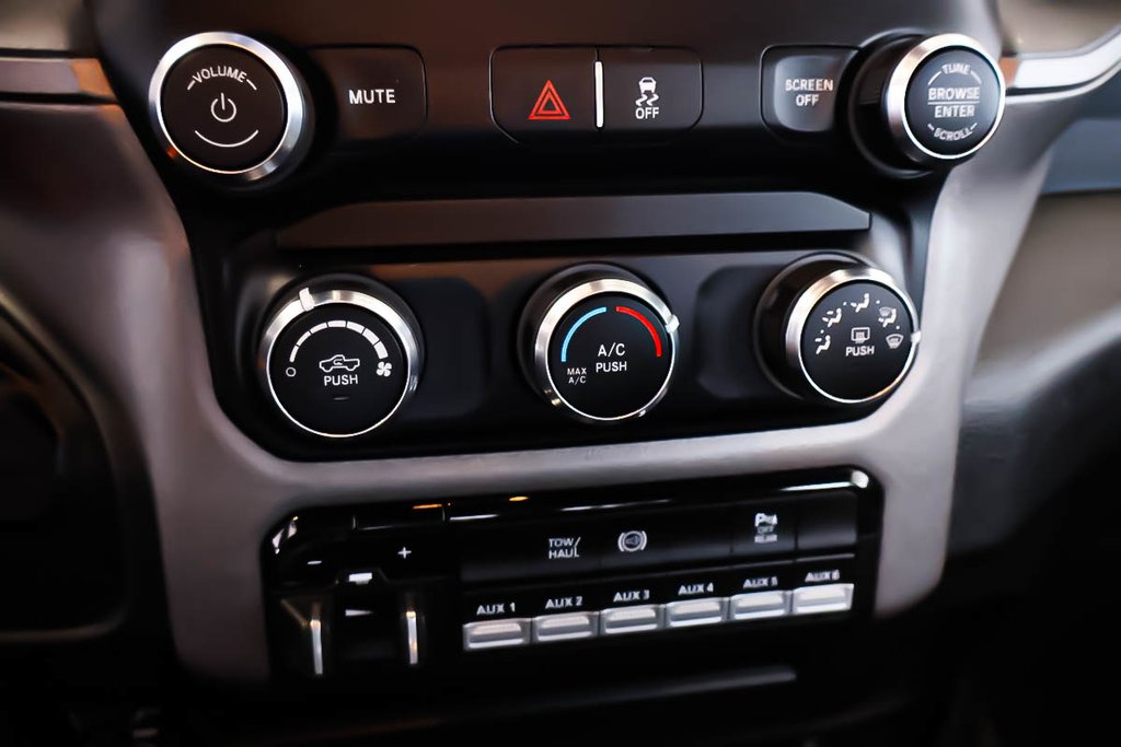 2023 Ram 2500 TRADESMAN + 4X4 + CREW CAB + DIESEL in Terrebonne, Quebec - 23 - w1024h768px