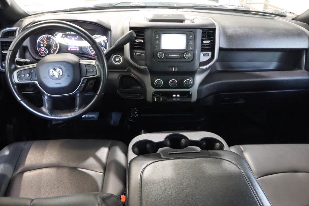 Ram 2500 TRADESMAN  + 4X4 + CREW CAB + DIESEL + BOITE 8' 2023 à Terrebonne, Québec - 11 - w1024h768px