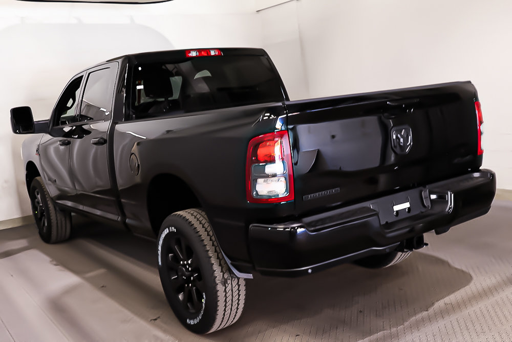 2024 Ram 2500 BIG HORN in Terrebonne, Quebec - 3 - w1024h768px