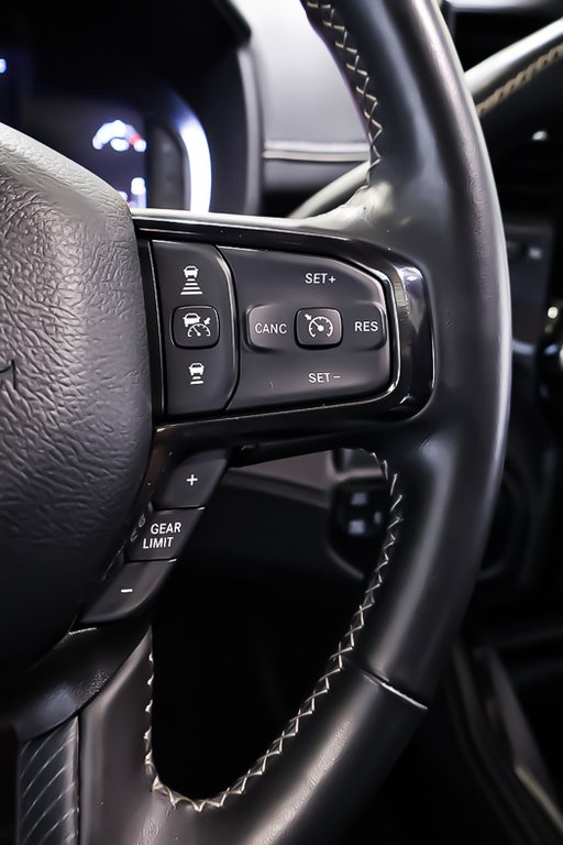 2024 Ram 2500 LIMITED + CREW CAB + 4X4 + DIESEL  + NIGHT EDITION in Terrebonne, Quebec - 14 - w1024h768px