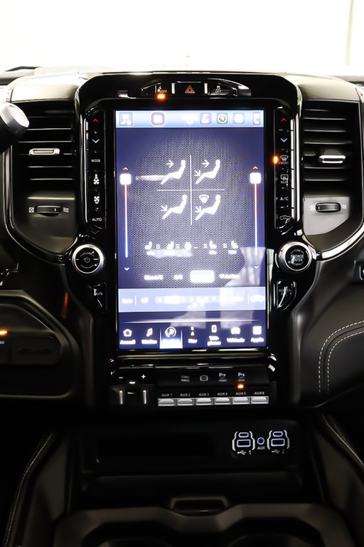 2024 Ram 2500 LIMITED + CREW CAB + 4X4 + DIESEL  + NIGHT EDITION in Terrebonne, Quebec - 23 - w1024h768px