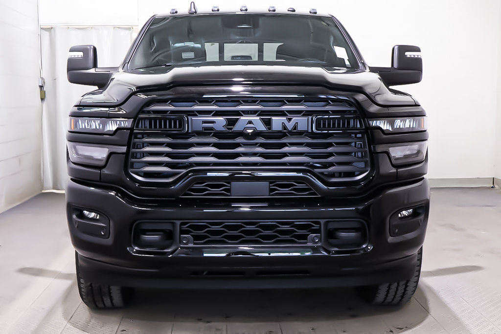 Ram 2500 BIG HORN 2025 à Terrebonne, Québec - 2 - w1024h768px