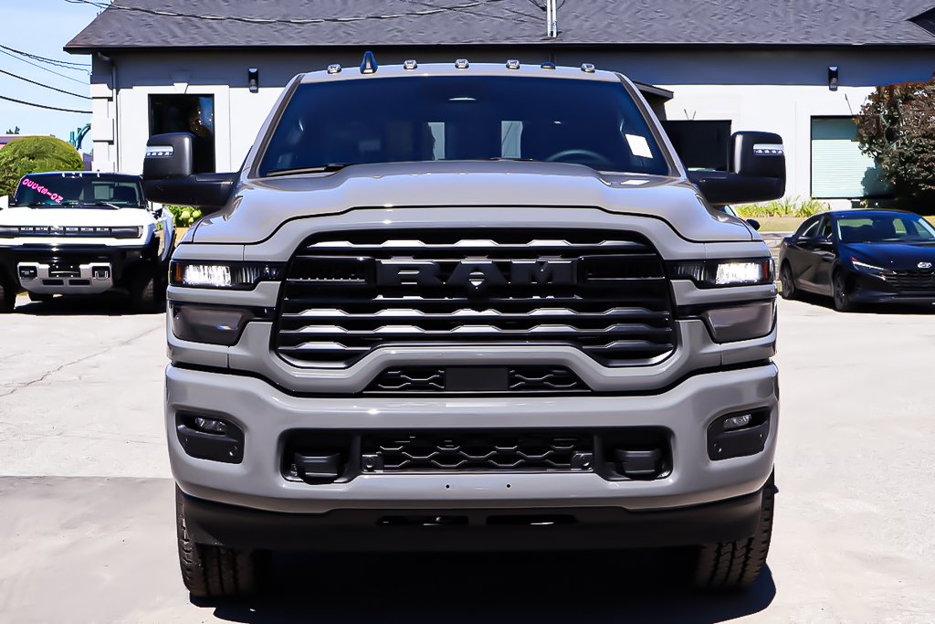 Ram 2500 BIG HORN 2025 à Terrebonne, Québec - 2 - w1024h768px