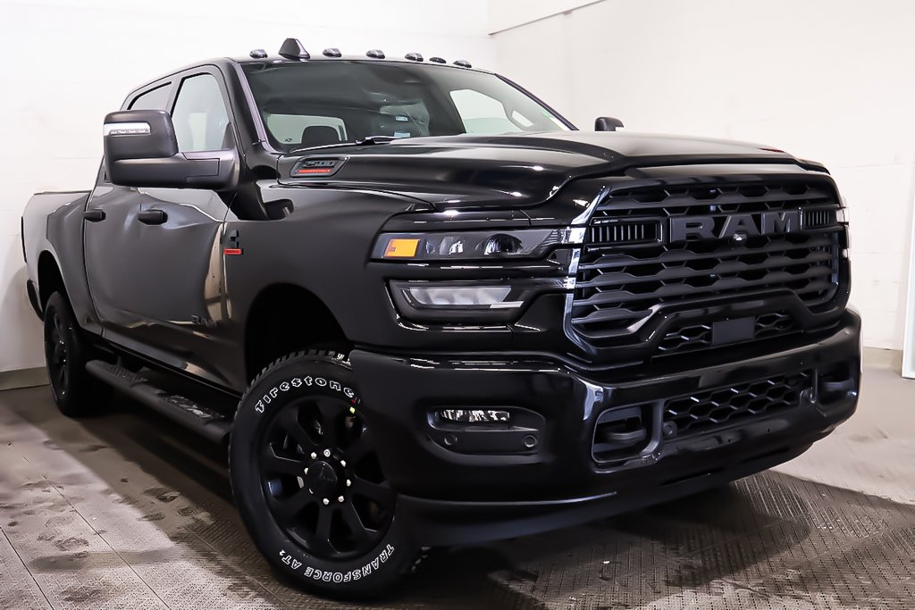 2026 Ram 2500 BIG HORN in Terrebonne, Quebec - 1 - w1024h768px