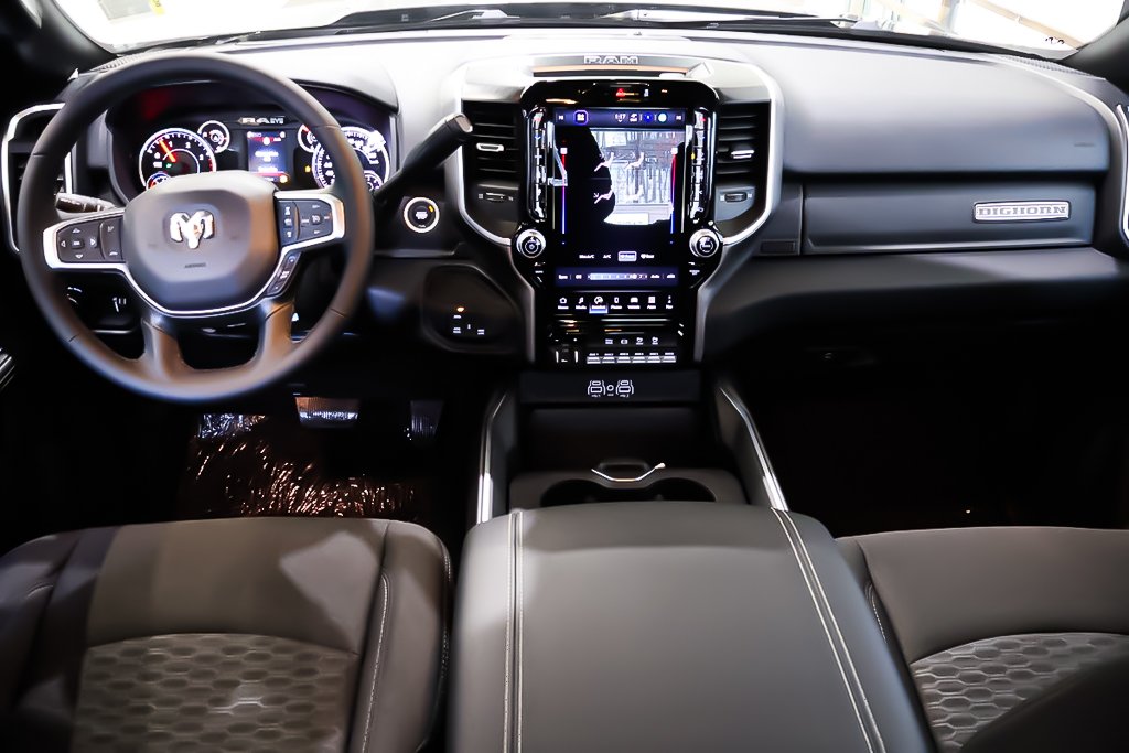 2026 Ram 2500 BIG HORN in Terrebonne, Quebec - 10 - w1024h768px