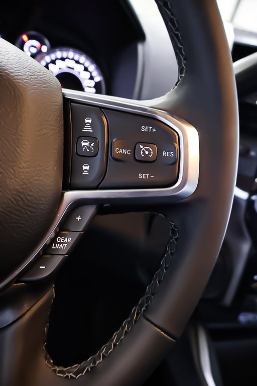 2026 Ram 2500 BIG HORN in Terrebonne, Quebec - 13 - w1024h768px