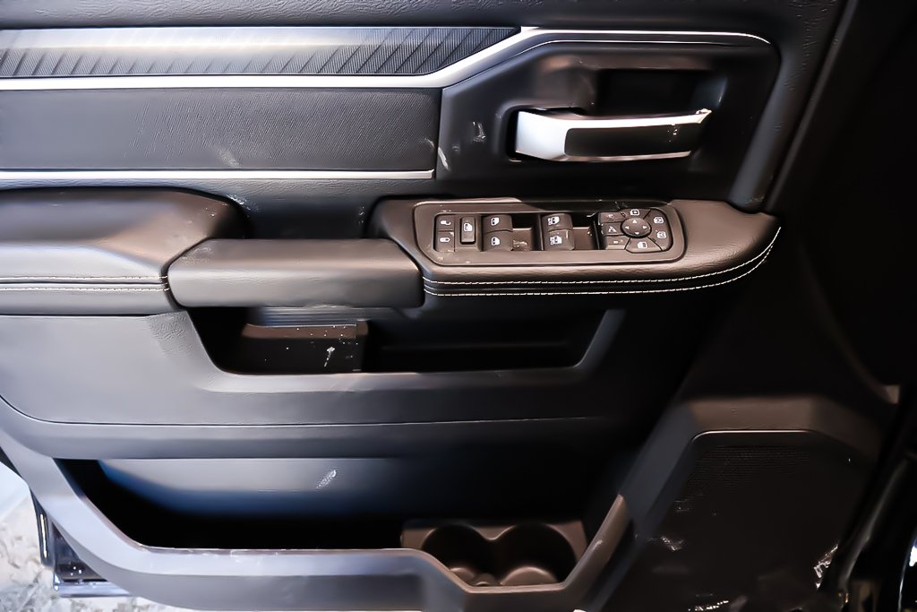 2026 Ram 2500 BIG HORN in Terrebonne, Quebec - 21 - w1024h768px