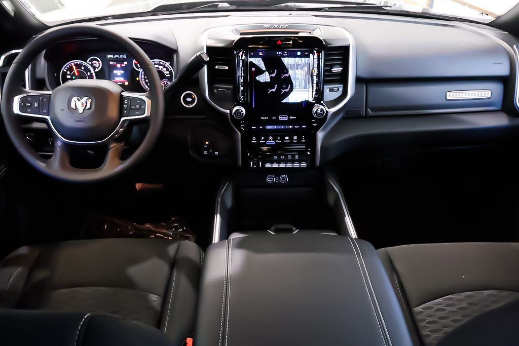 2026 Ram 2500 BIG HORN in Terrebonne, Quebec - 10 - w1024h768px