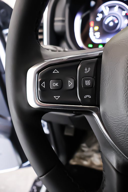 2026 Ram 2500 LARAMIE in Terrebonne, Quebec - 12 - w1024h768px