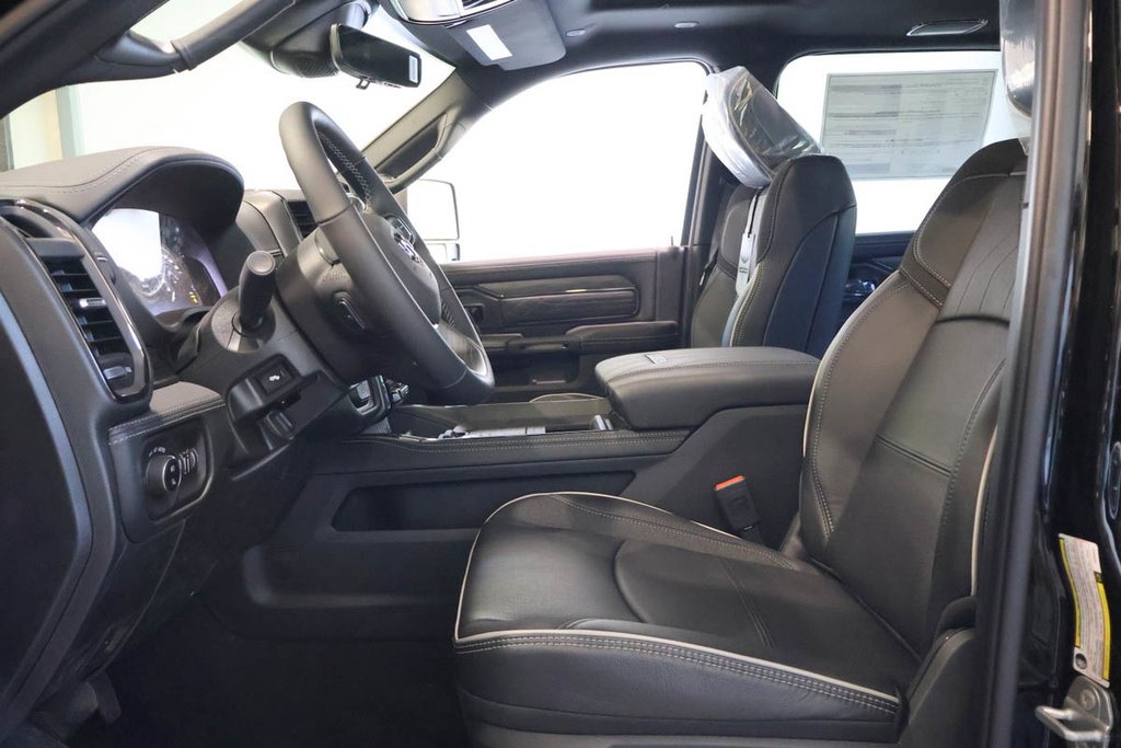 2026 Ram 2500 LIMITED in Terrebonne, Quebec - 8 - w1024h768px