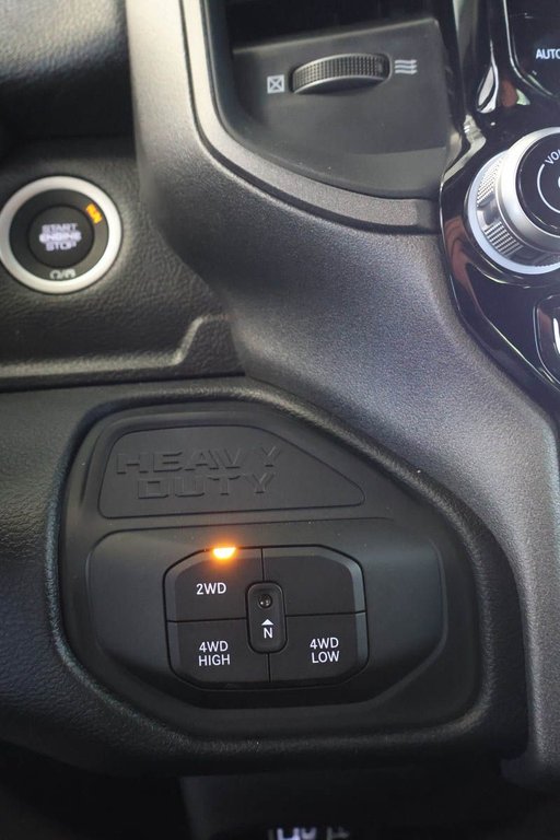 2026 Ram 2500 BLACK EXPRESS in Terrebonne, Quebec - 15 - w1024h768px