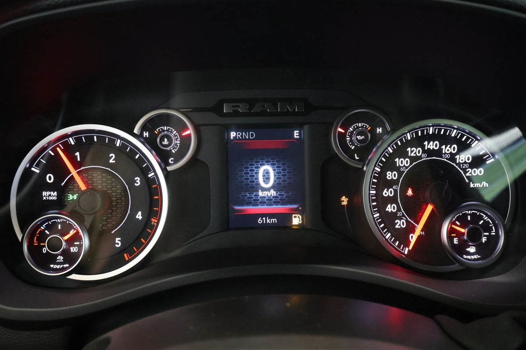 2026 Ram 2500 BLACK EXPRESS in Terrebonne, Quebec - 14 - w1024h768px
