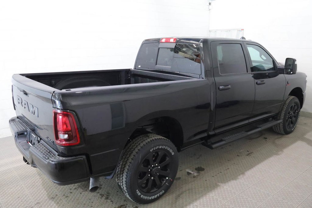 2026 Ram 2500 BLACK EXPRESS in Terrebonne, Quebec - 6 - w1024h768px