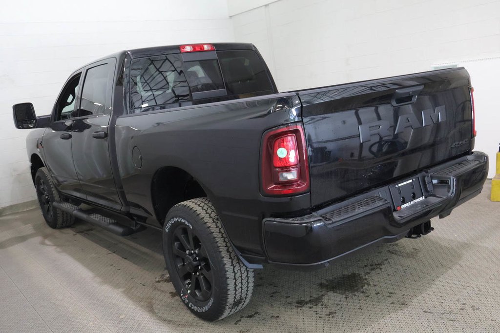 2026 Ram 2500 BLACK EXPRESS in Terrebonne, Quebec - 4 - w1024h768px