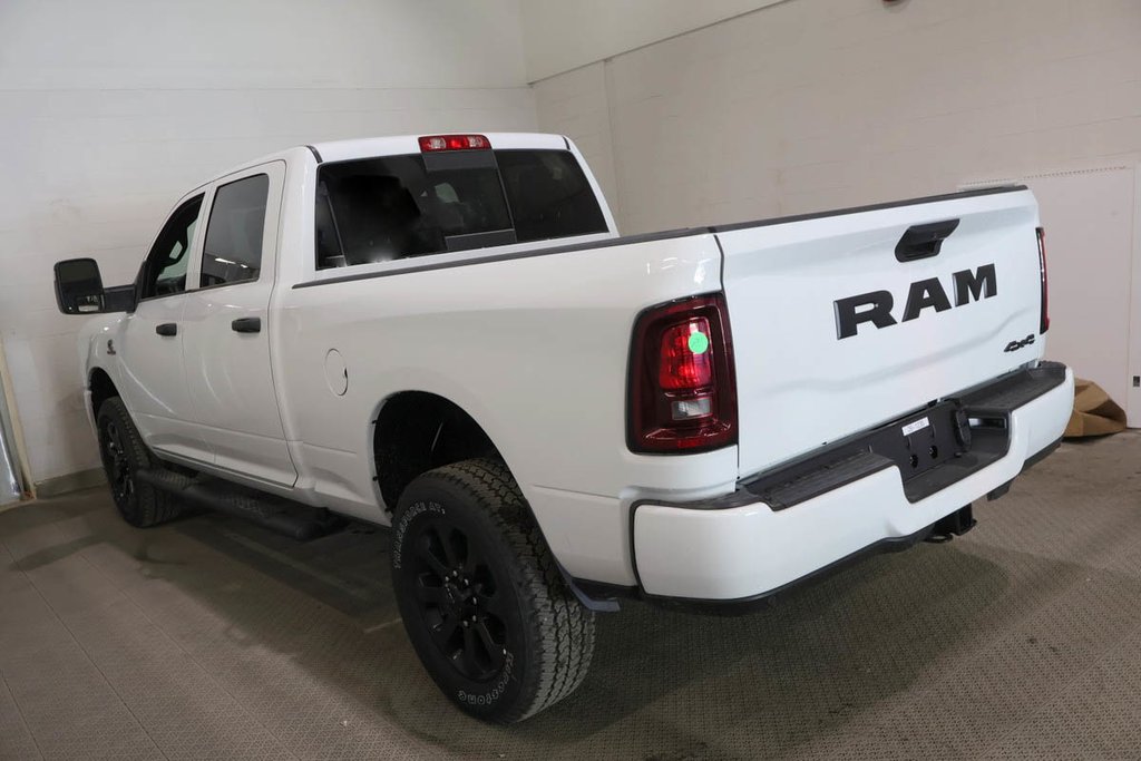 2026 Ram 2500 BLACK EXPRESS in Terrebonne, Quebec - 4 - w1024h768px