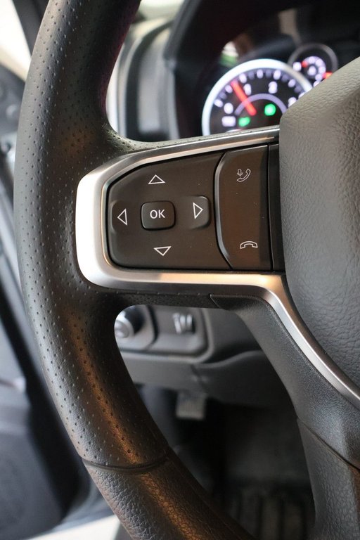 2026 Ram 2500 BLACK EXPRESS in Terrebonne, Quebec - 9 - w1024h768px
