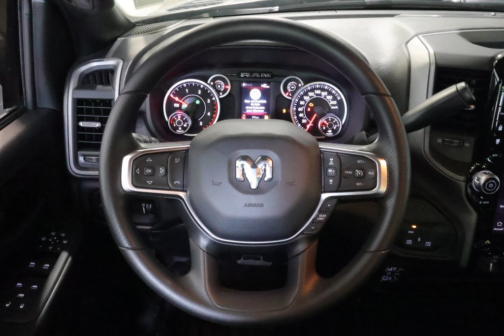 2026 Ram 2500 BLACK EXPRESS in Terrebonne, Quebec - 8 - w1024h768px