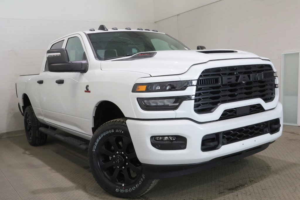2026 Ram 2500 BLACK EXPRESS in Terrebonne, Quebec - 1 - w1024h768px