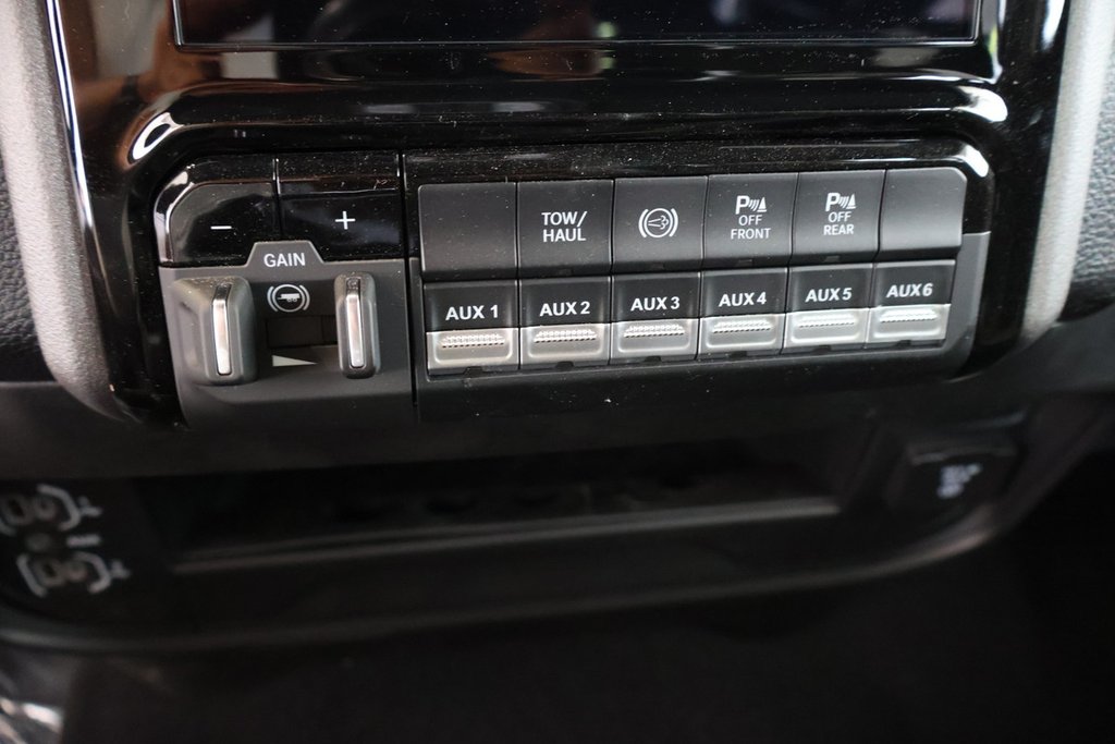 2026 Ram 2500 BLACK EXPRESS in Terrebonne, Quebec - 13 - w1024h768px