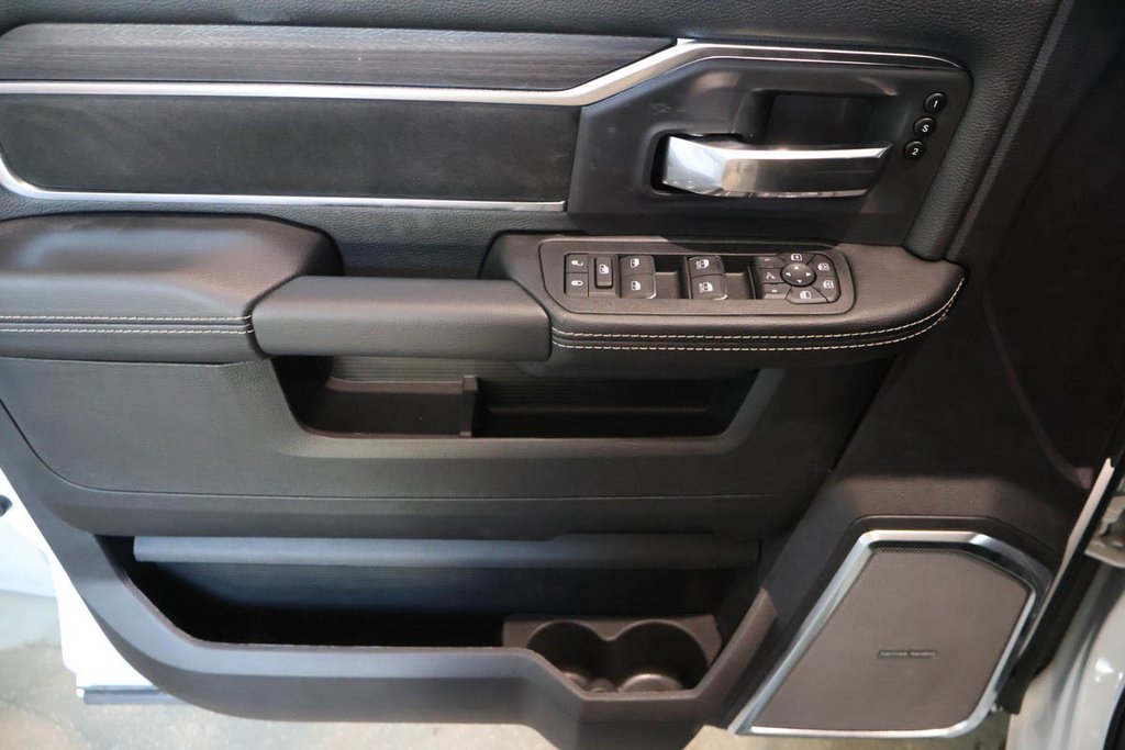2026 Ram 2500 LARAMIE in Terrebonne, Quebec - 18 - w1024h768px