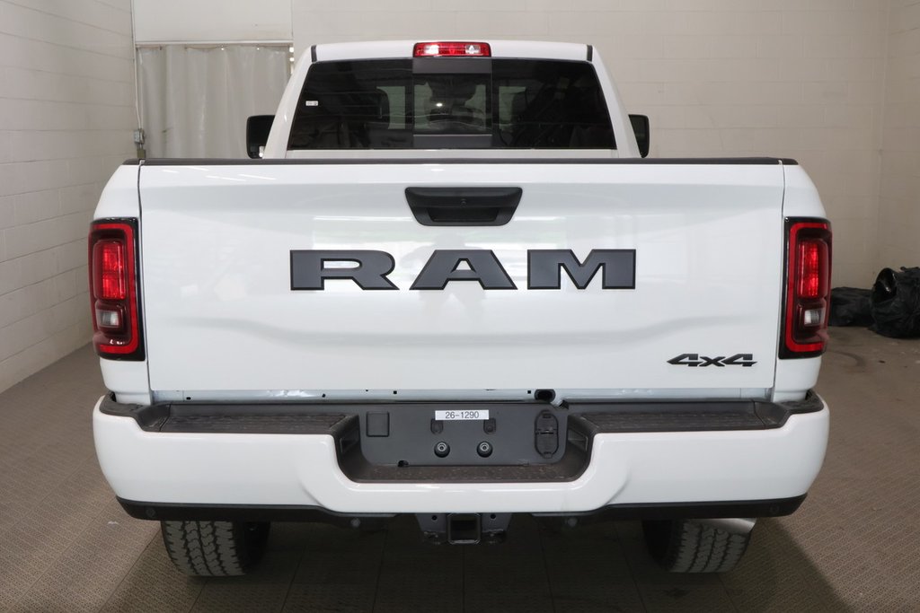 2026 Ram 2500 BLACK EXPRESS in Terrebonne, Quebec - 18 - w1024h768px