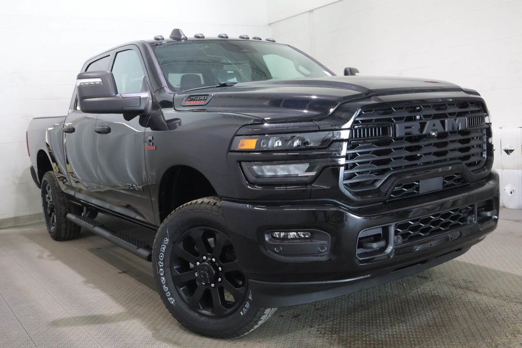 2026 Ram 2500 BIG HORN in Terrebonne, Quebec - 1 - w1024h768px