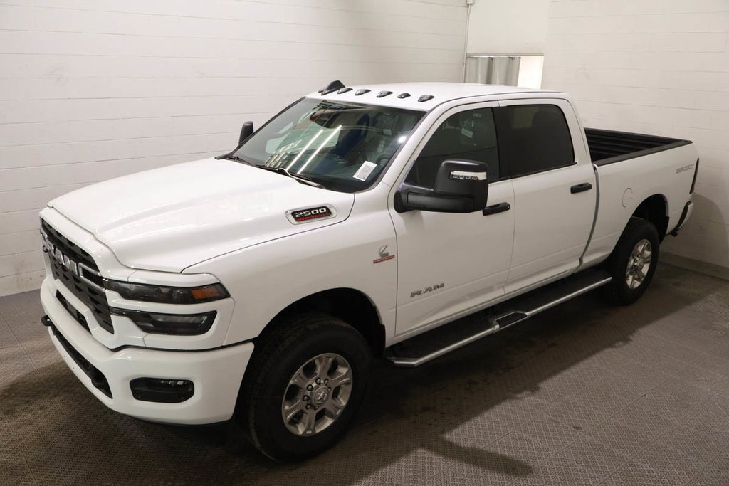 2026 Ram 2500 BIG HORN in Terrebonne, Quebec - 3 - w1024h768px
